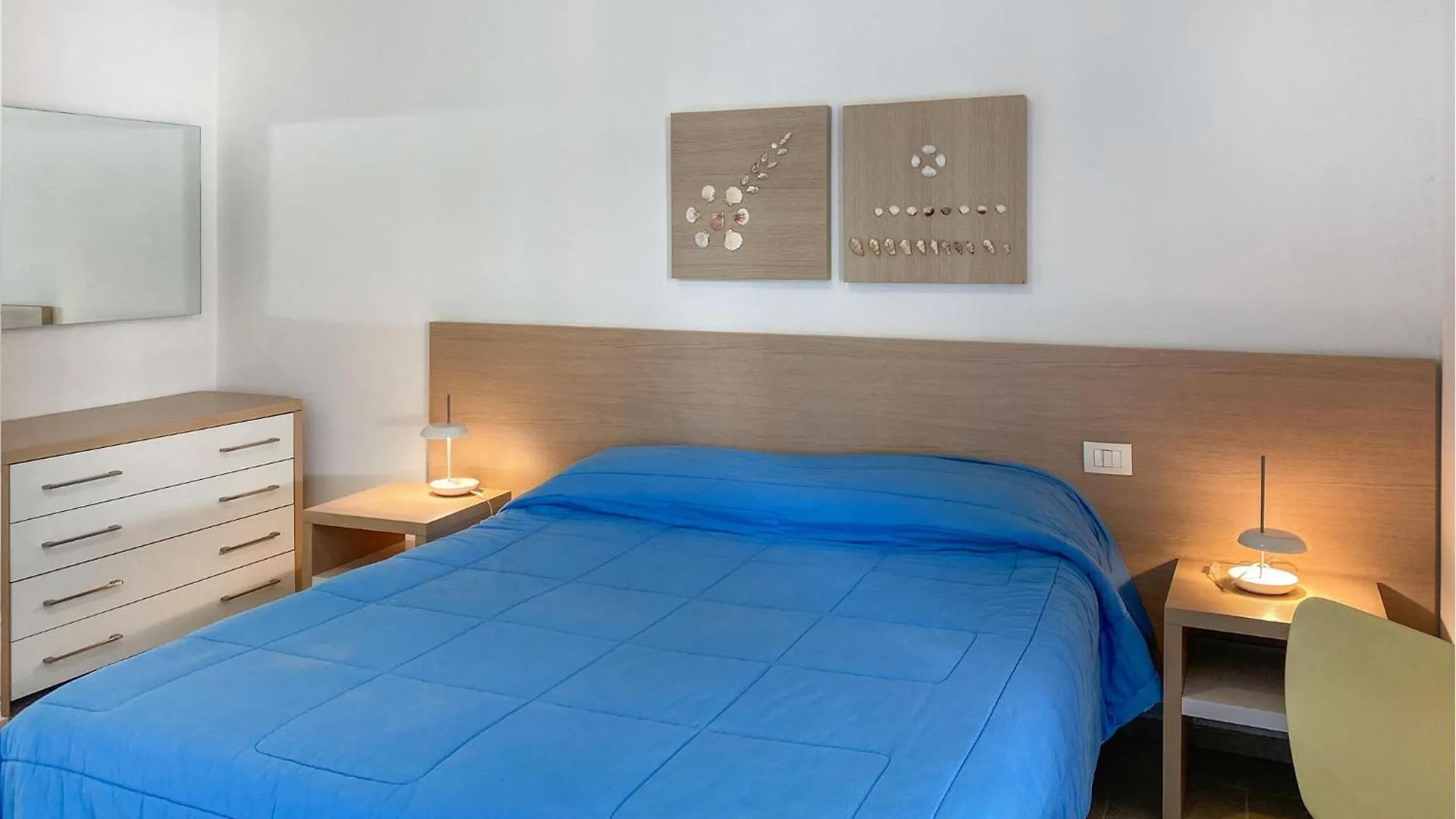 Lovely Home In Marina Di Ragusa With Kitchen