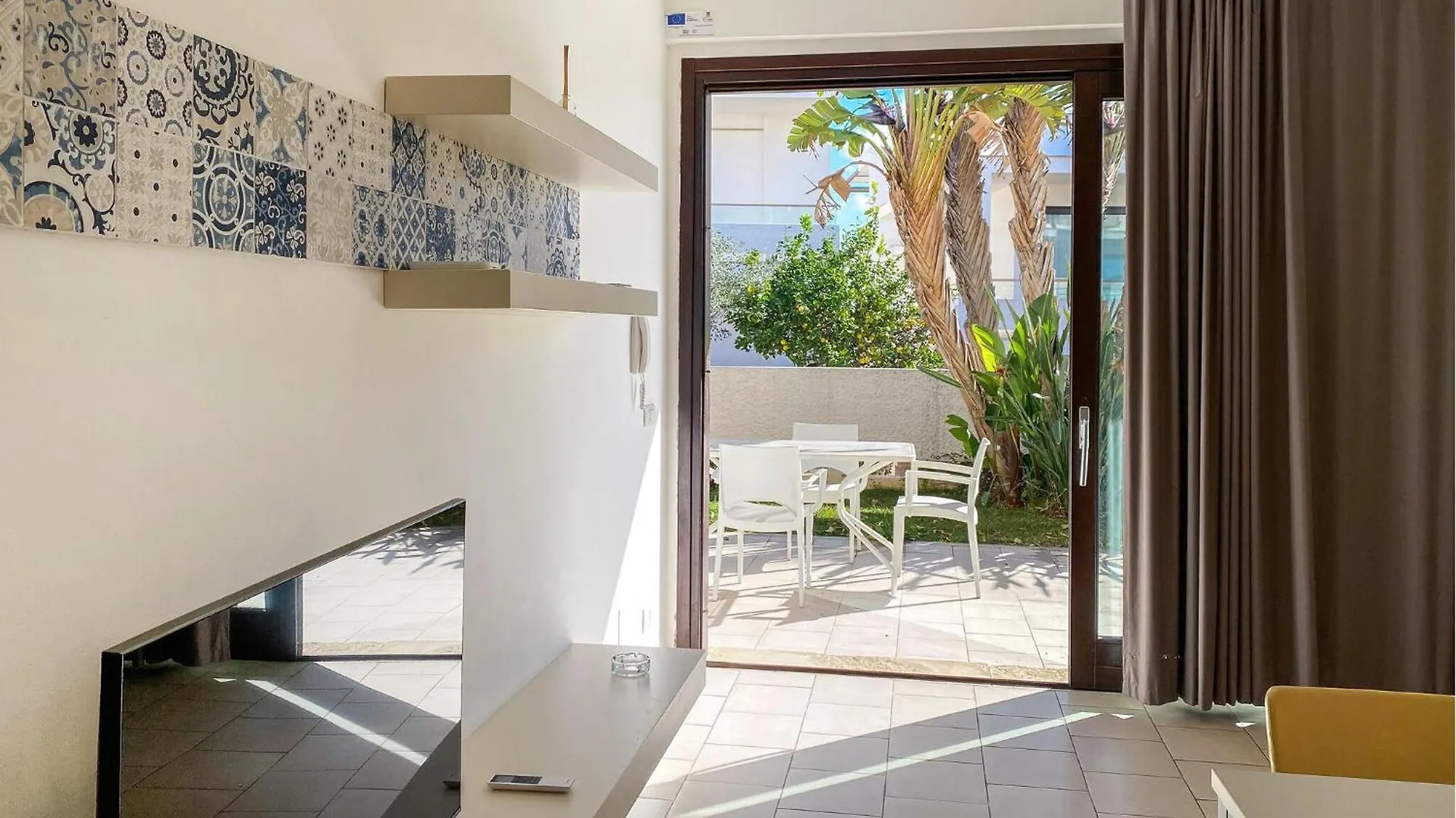 Lovely Home In Marina Di Ragusa With Kitchen