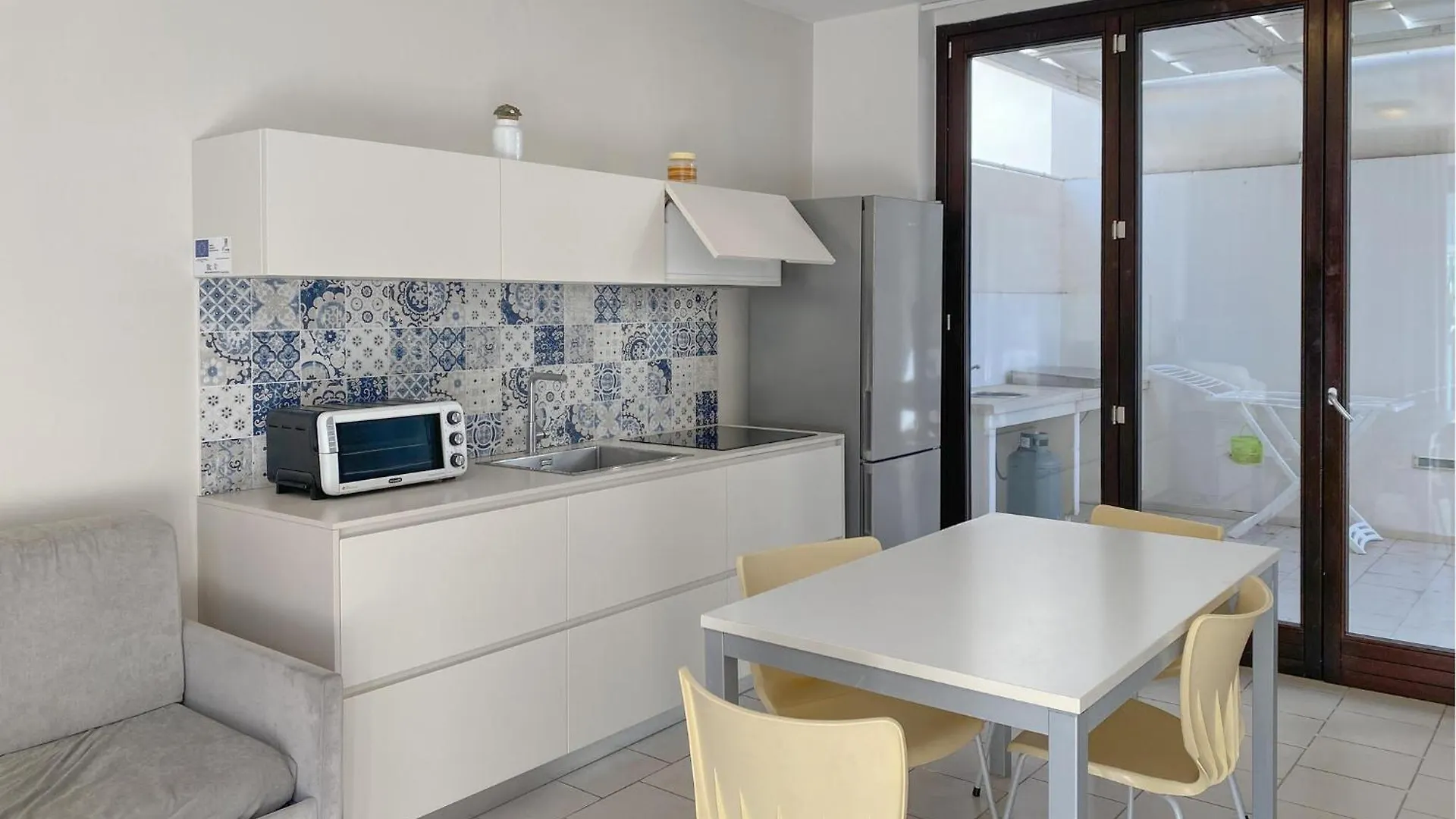 Lovely Home In Marina Di Ragusa With Kitchen