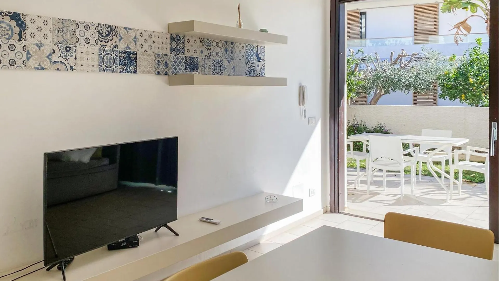 Lovely Home In Marina Di Ragusa With Kitchen 0*,