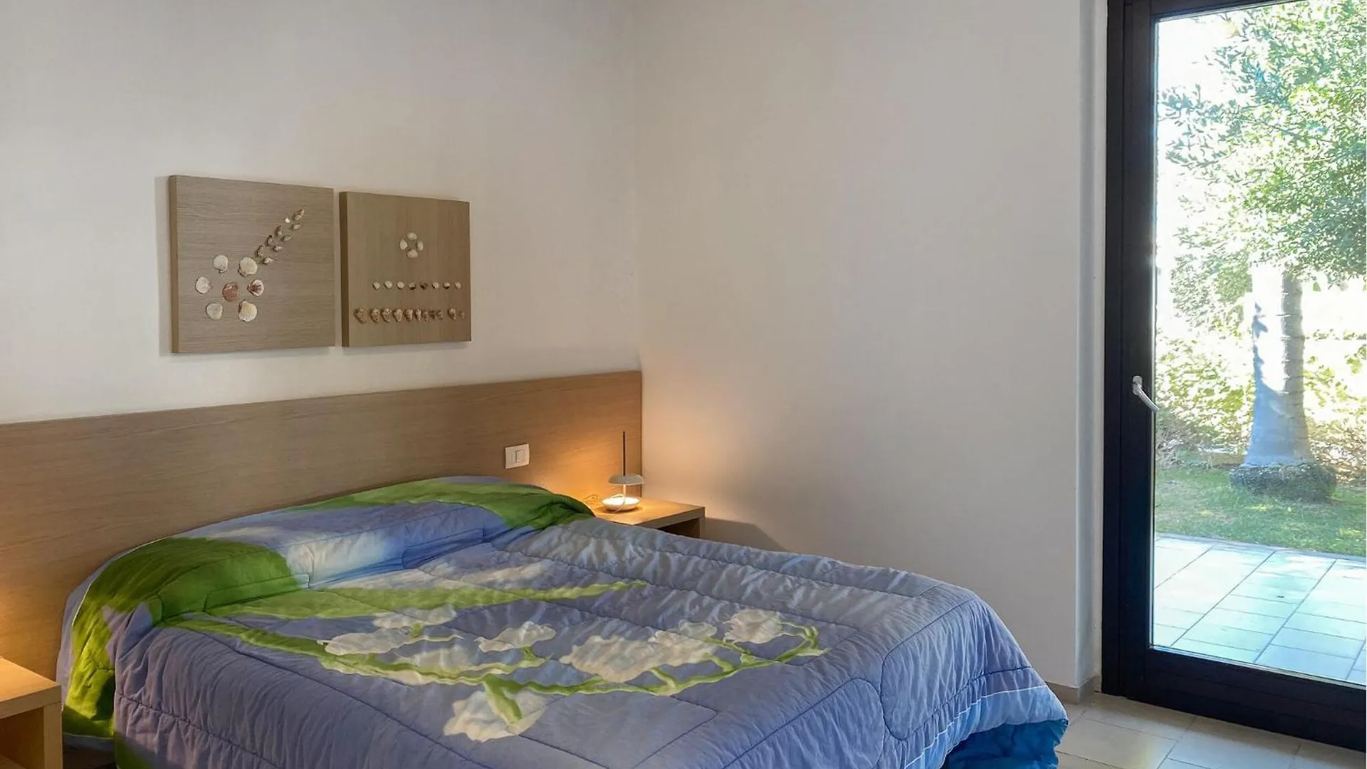 Lovely Home In Marina Di Ragusa With Kitchen Italy